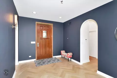 9 S753 Circle Ave, Willowbrook, IL 60527 photo 4