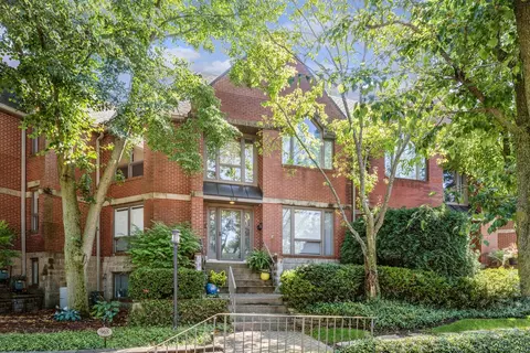 968 Green Bay Rd, Glencoe, IL 60022