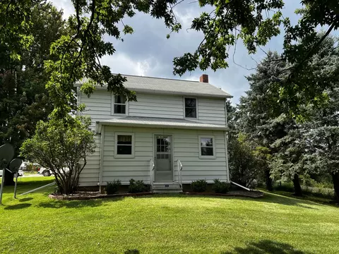 19287 Lake Rd, Morrison, IL 61270