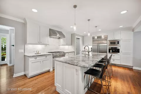 595 Dundee Rd, Glencoe, IL 60022 photo 12