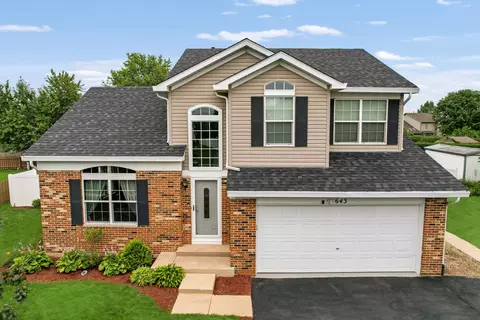 643 Salem Cir, Oswego, IL 60543