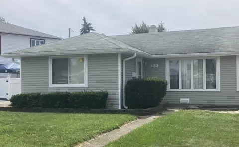 4625 W 89th St, Hometown, IL 60456