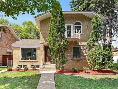3720 N Page Ave, Chicago, IL 60634