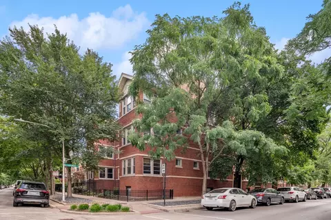 3521 N Lakewood Ave #2, Chicago, IL 60657
