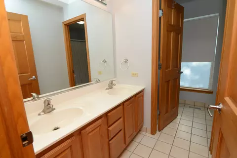 7 Valley Dr, Oakwood Hills, IL 60013 photo 18