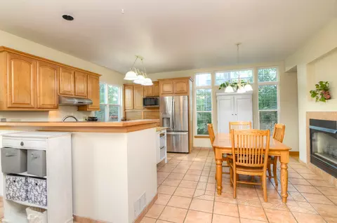 7 Valley Dr, Oakwood Hills, IL 60013 photo 7