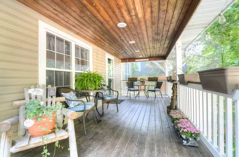 7 Valley Dr, Oakwood Hills, IL 60013 photo 3