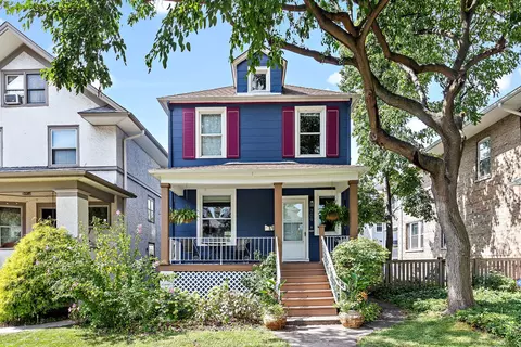 709 Gunderson Ave, Oak Park, IL 60304