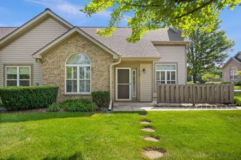 173 Canterbury Ct, Bloomingdale, IL 60108