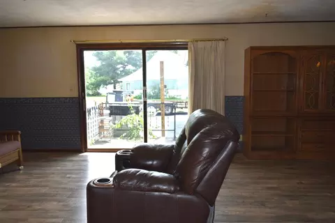 103 W 8th St, Gridley, IL 61744 photo 5