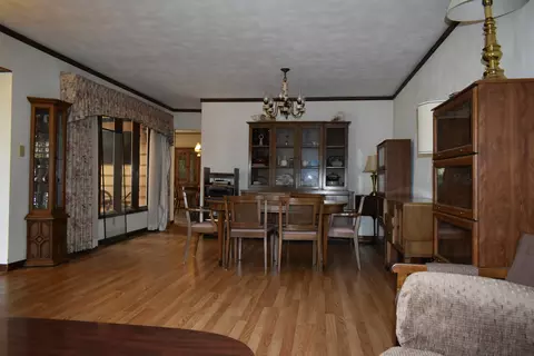 103 W 8th St, Gridley, IL 61744 photo 9