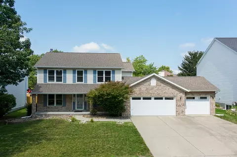 2604 Park Ridge Rd, Bloomington, IL 61704