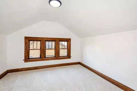 29 N Edison Ave, Elgin, IL 60123 photo 17