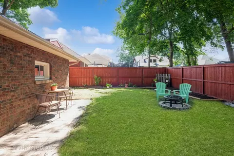 29 N Edison Ave, Elgin, IL 60123 photo 24