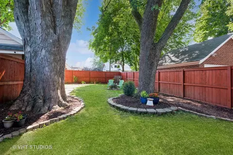 29 N Edison Ave, Elgin, IL 60123 photo 23