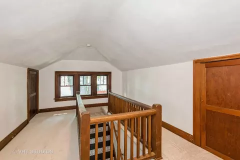 29 N Edison Ave, Elgin, IL 60123 photo 16