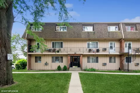 2300 Algonquin Rd #6, Rolling Meadows, IL 60008