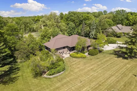 38454 N Shagbark Ln, Wadsworth, IL 60083