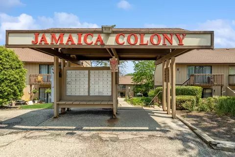 24 Jamaica Colony #5, Fox Lake, IL 60020