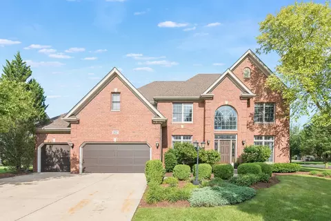 5627 Bergamot Ct, Naperville, IL 60564