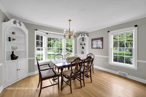 901 S Wheaton Ave, Wheaton, IL 60189 photo 11