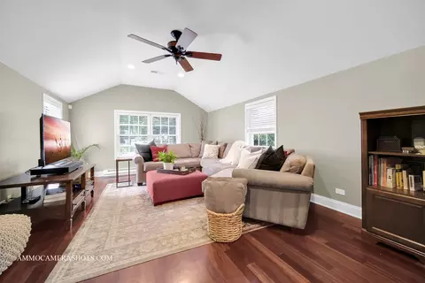 901 S Wheaton Ave, Wheaton, IL 60189 photo 20