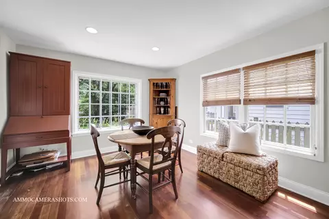 901 S Wheaton Ave, Wheaton, IL 60189 photo 17