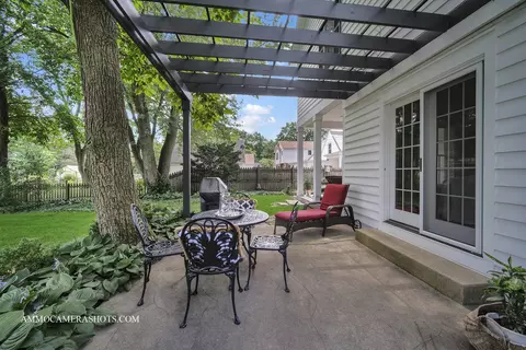 901 S Wheaton Ave, Wheaton, IL 60189 photo 32