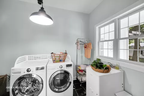 901 S Wheaton Ave, Wheaton, IL 60189 photo 29