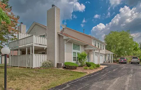 278 Juniper Cir #278, Streamwood, IL 60107