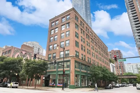 900 S Wabash Ave #403, Chicago, IL 60605