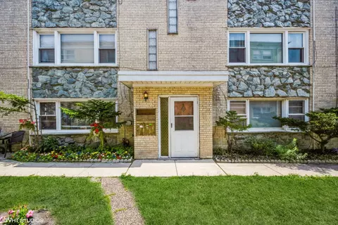 5231 N Potawatomie Ave #1W, Chicago, IL 60656