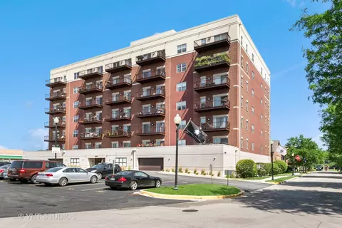1650 Riverwoods Dr #507, Melrose Park, IL 60160