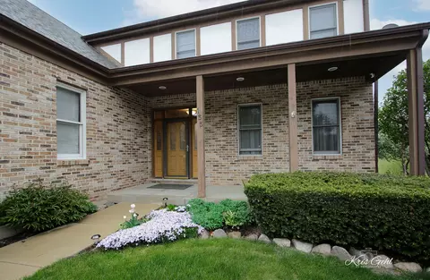 Undisclosed, Lindenhurst, IL 60046 photo 2