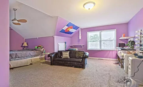 Undisclosed, Lindenhurst, IL 60046 photo 15