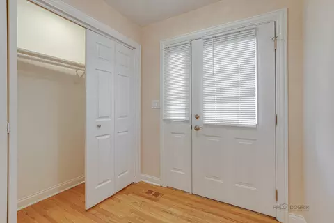 876 Poplar Ln, Deerfield, IL 60015 photo 3