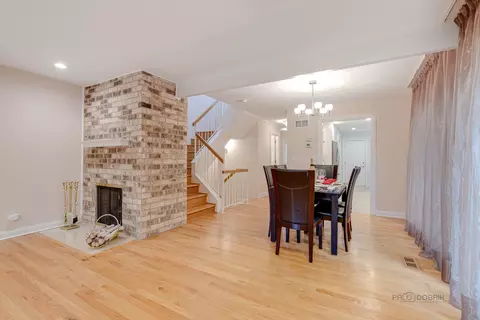 876 Poplar Ln, Deerfield, IL 60015 photo 5