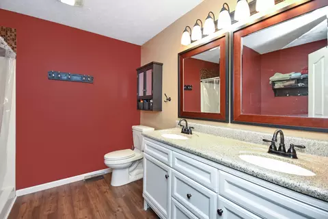 604 Morningside Dr, Chenoa, IL 61726 photo 14
