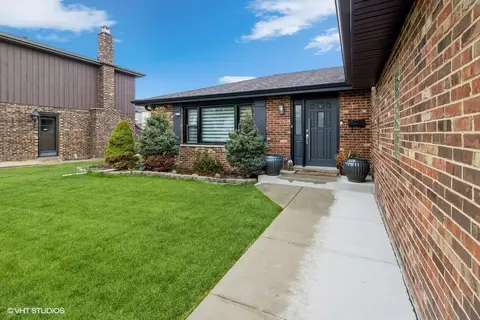 417 Wilson Ln, Addison, IL 60101 photo 4