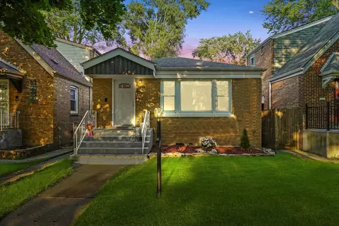 8035 S Fairfield Ave, Chicago, IL 60652