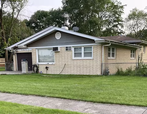 384 Streamside Dr, Harvey, IL 60426