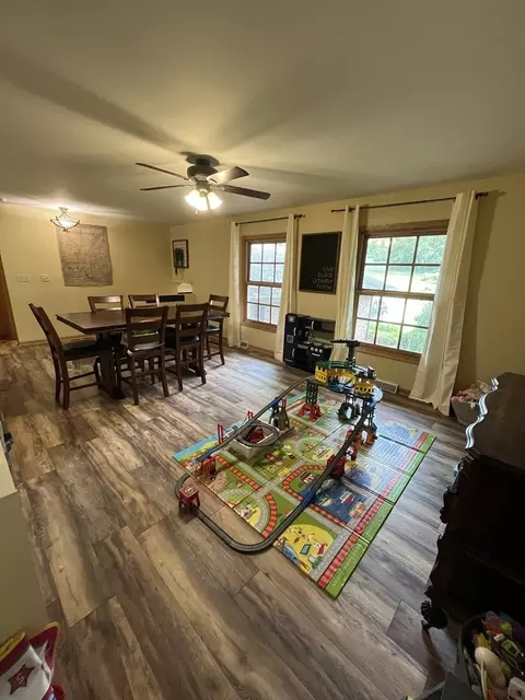 602 Briar Ln, Morris, IL 60450 photo 6