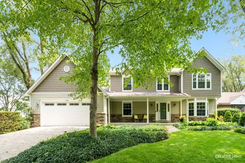 604 Thornapple Dr, Naperville, IL 60540
