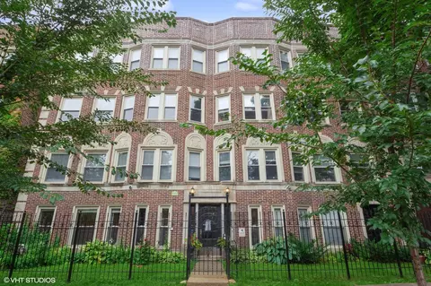 6119 N Hoyne Ave #1N, Chicago, IL 60659