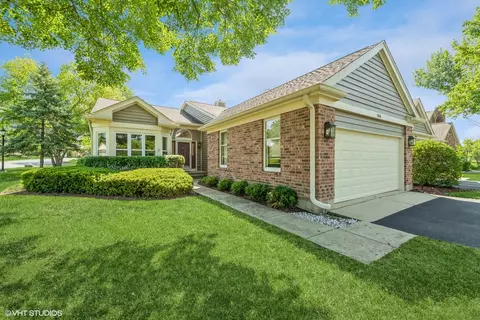 155 Aberdour Ln, Inverness, IL 60067