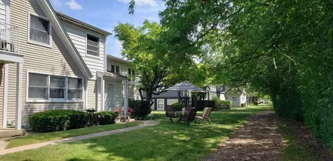 630 Inverrary Ln #630, Deerfield, IL 60015