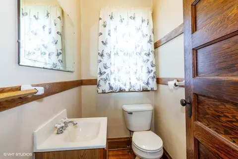 907 N Division St, Harvard, IL 60033 photo 13