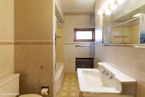 907 N Division St, Harvard, IL 60033 photo 19