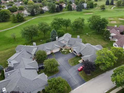 21243 Silktree Cir, Plainfield, IL 60544 photo 4