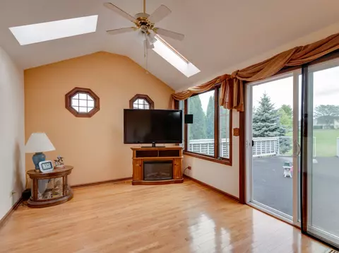 21243 Silktree Cir, Plainfield, IL 60544 photo 5